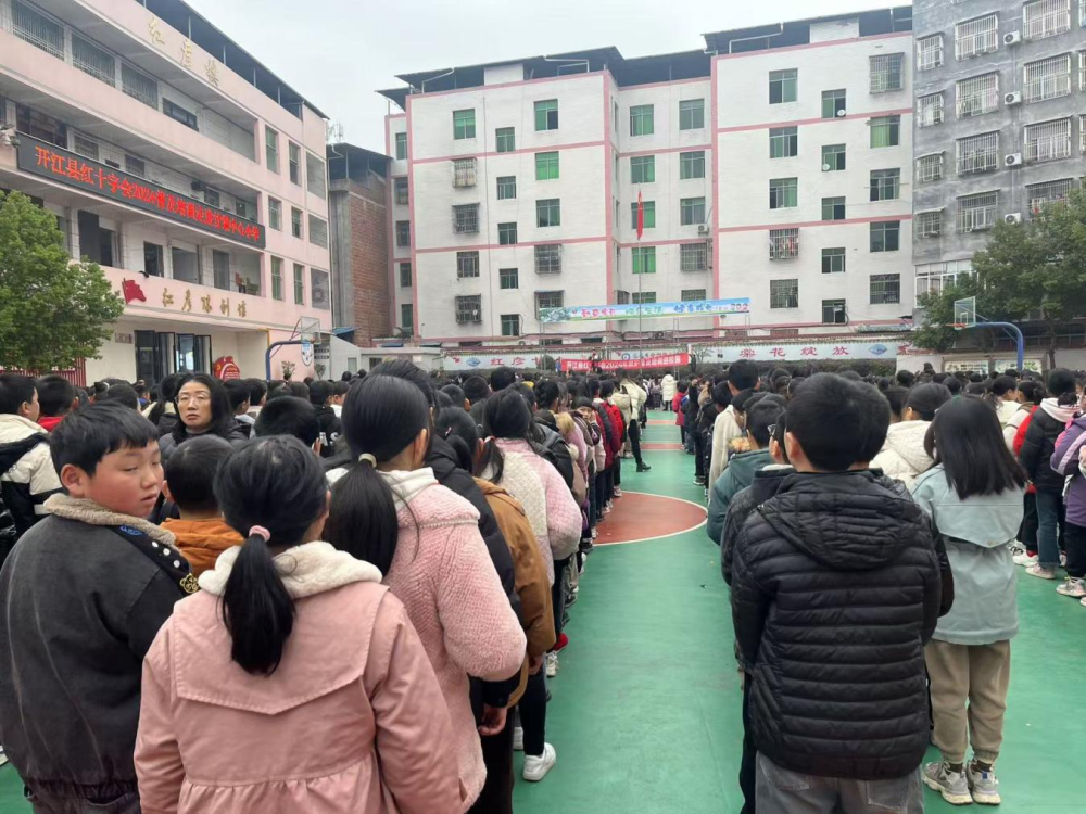 红十字会急救培训进校园, 守护青春与生命同行
